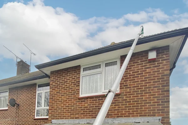 Flush Drainage Gutter and Downpipe Unblocking